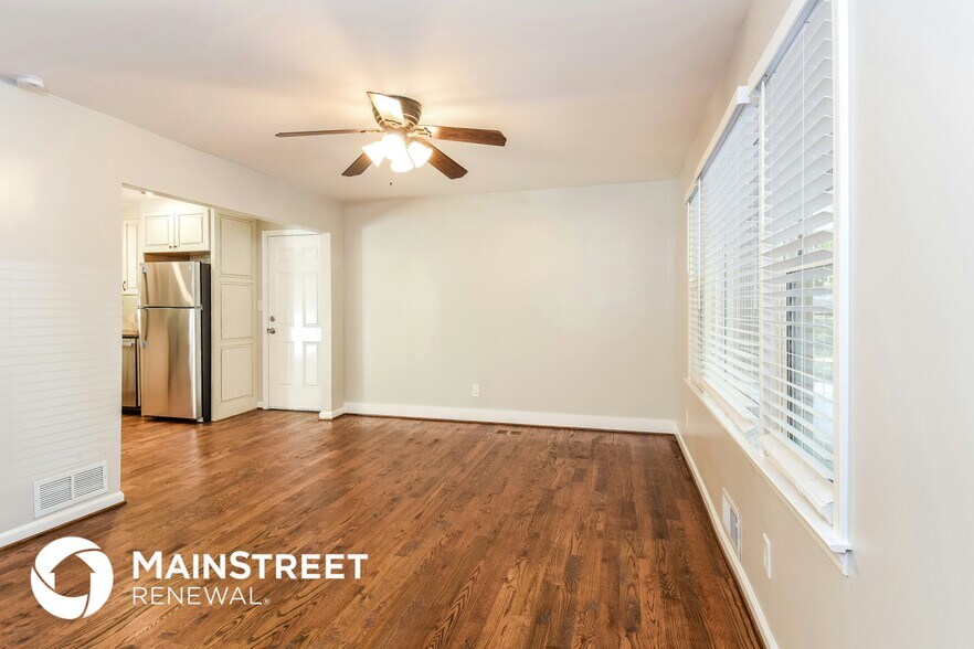 Building Photo - 6265 E Shore Cir