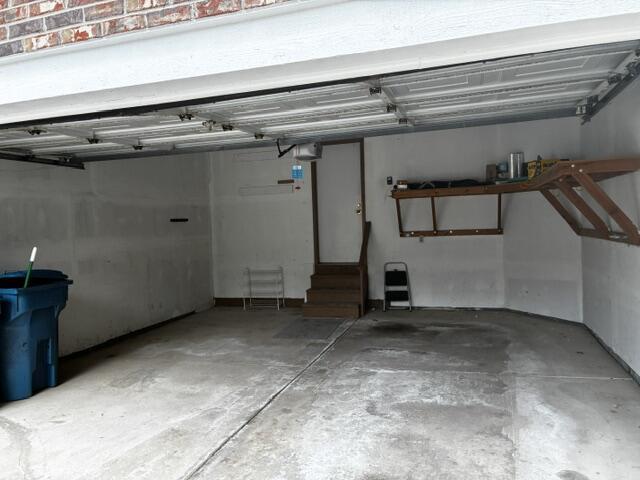 Building Photo - 4314 Hillside Dr