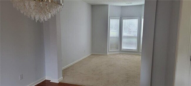 Building Photo - 3748 Jackson Bluff Dr