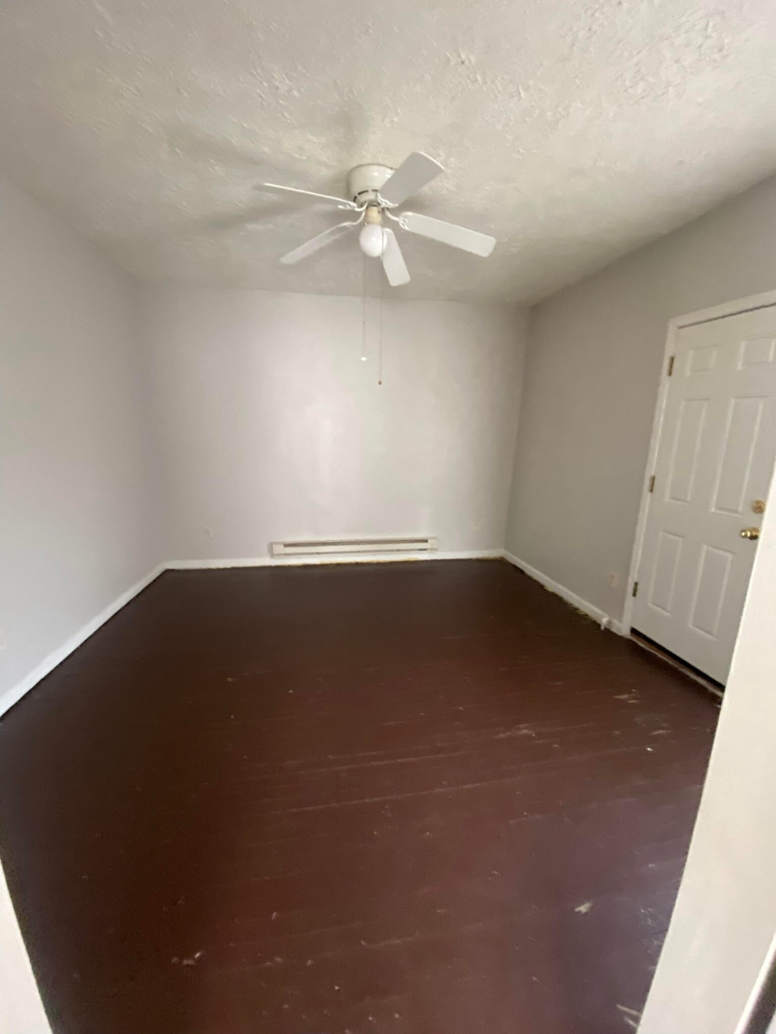 Building Photo - 112 E Fourth St