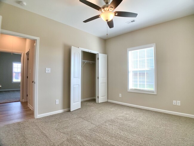 Building Photo - 432 Ayden Ln