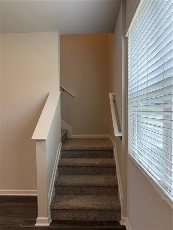 Building Photo - 79 Holland Cv