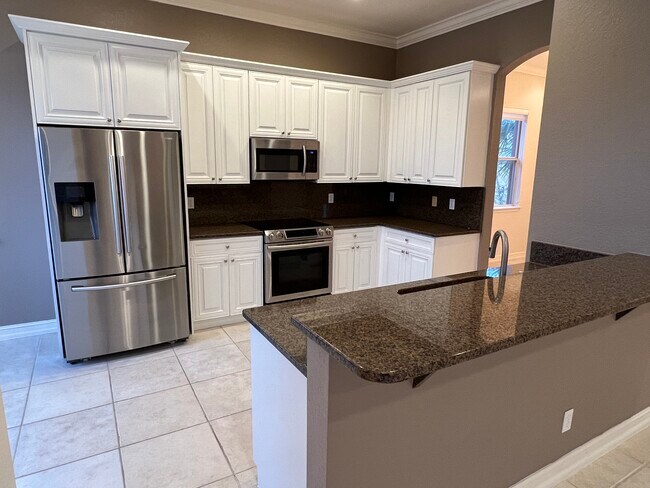 Kitchen - 7060 San Lorenzo Ct
