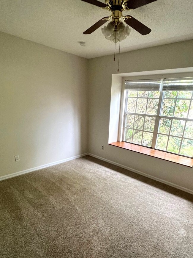 Building Photo - Beautiful 3 Bed/2 Bath Single Family Home In Deltona!!