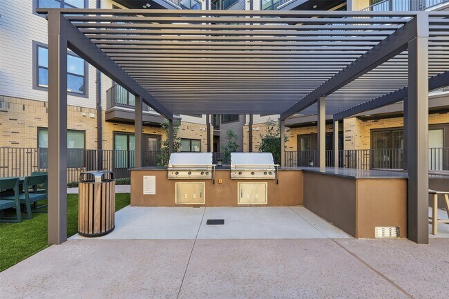 Building Photo - 1950 Winrock Blvd