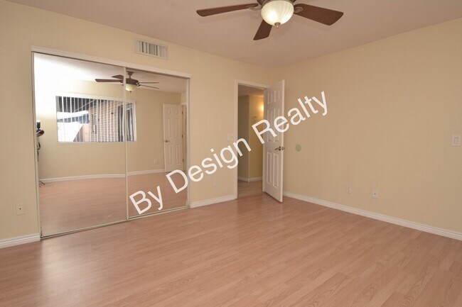 Building Photo - Eastside 3 Bed 2 Bath Gem with 2 Car Garage and Large Private Fenced Yard