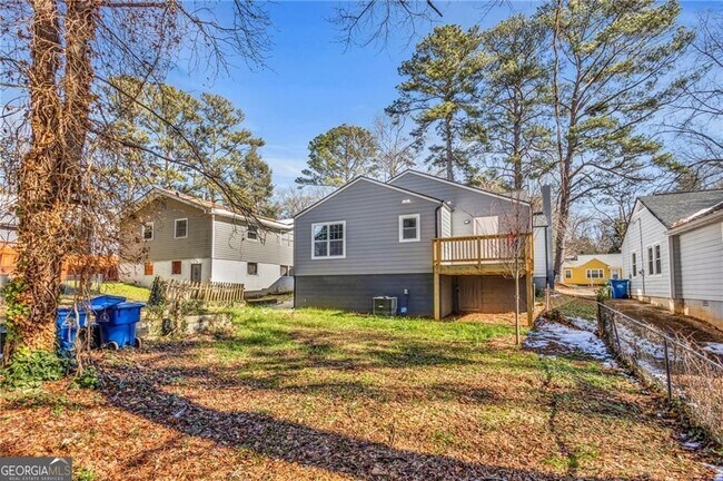 Building Photo - 1271 Lorenzo Dr SW
