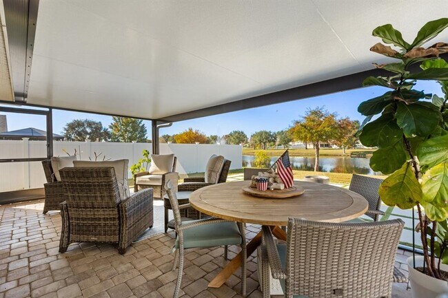 Building Photo - 3050 Mandolin Dr