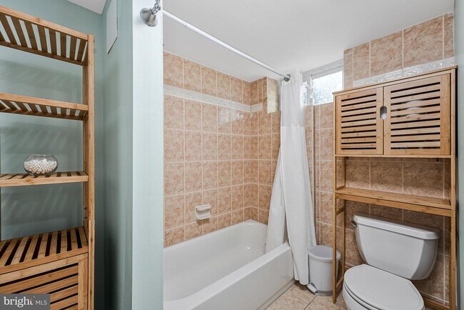 Building Photo - 6513 Old Dominion Dr