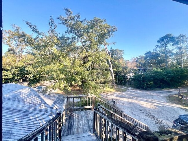 Building Photo - HWY 421 Studio 15 mintues out of Wilmingto...