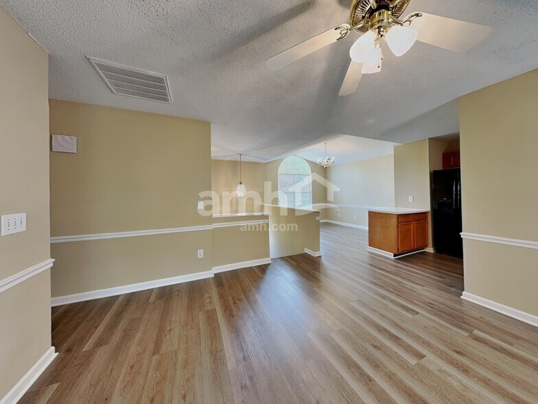Building Photo - 4103 Chilton Way