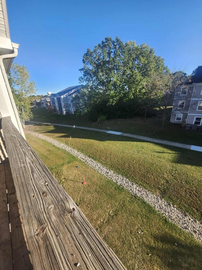 Building Photo - 1367 Millbrook Trail
