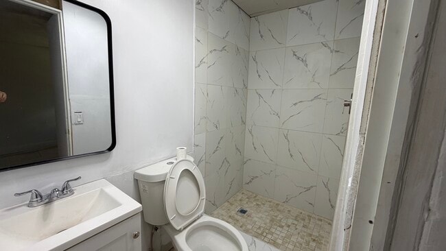 Building Photo - 16005 SW 107th Ct