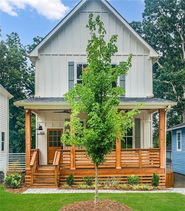Building Photo - 830 Gaston St SW