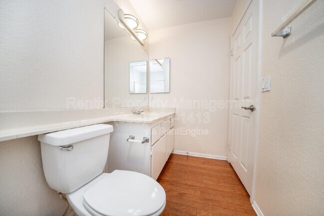 Building Photo - 3655 Shandin Dr