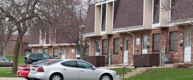 Primary Photo - Willow Apartments