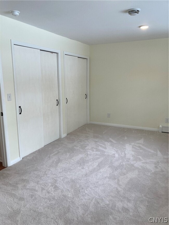 Building Photo - 449 Bugbee Dr