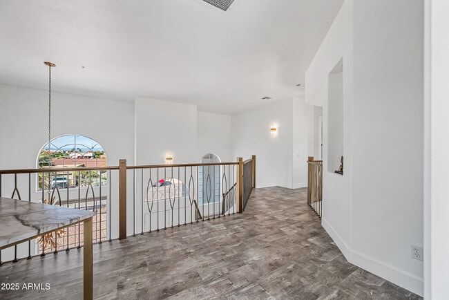 Building Photo - 15831 E Thistle Dr