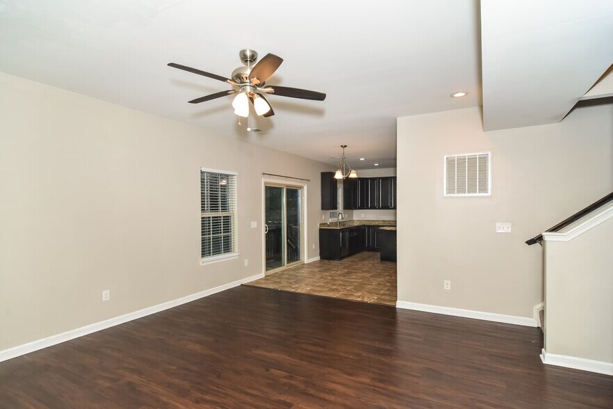 Building Photo - 4249 Sandstone Dr