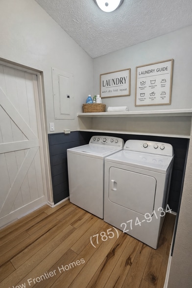 Building Photo - 122 Albany St