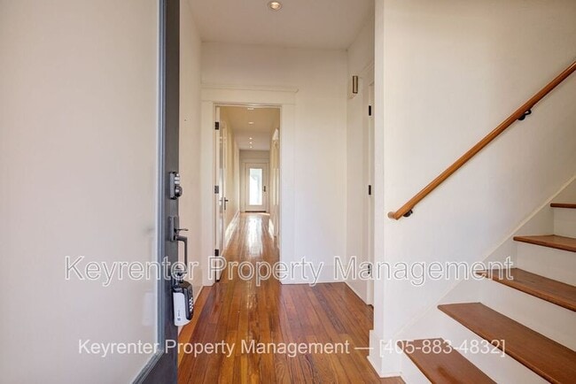 Building Photo - 812 NW 7th St