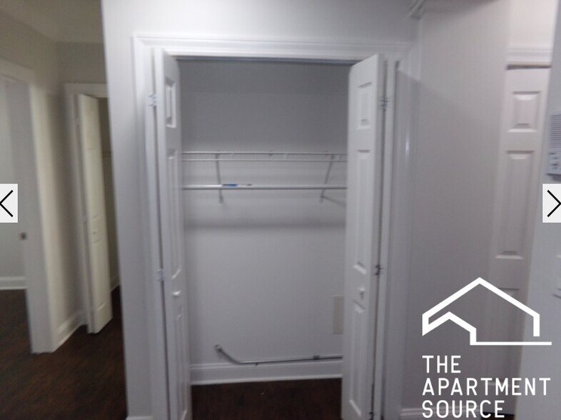 Building Photo - 2131 W Giddings St