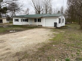 Building Photo - 1105 Reynolds Rd