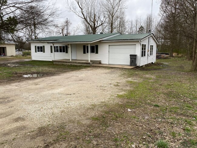 Building Photo - 1105 Reynolds Rd