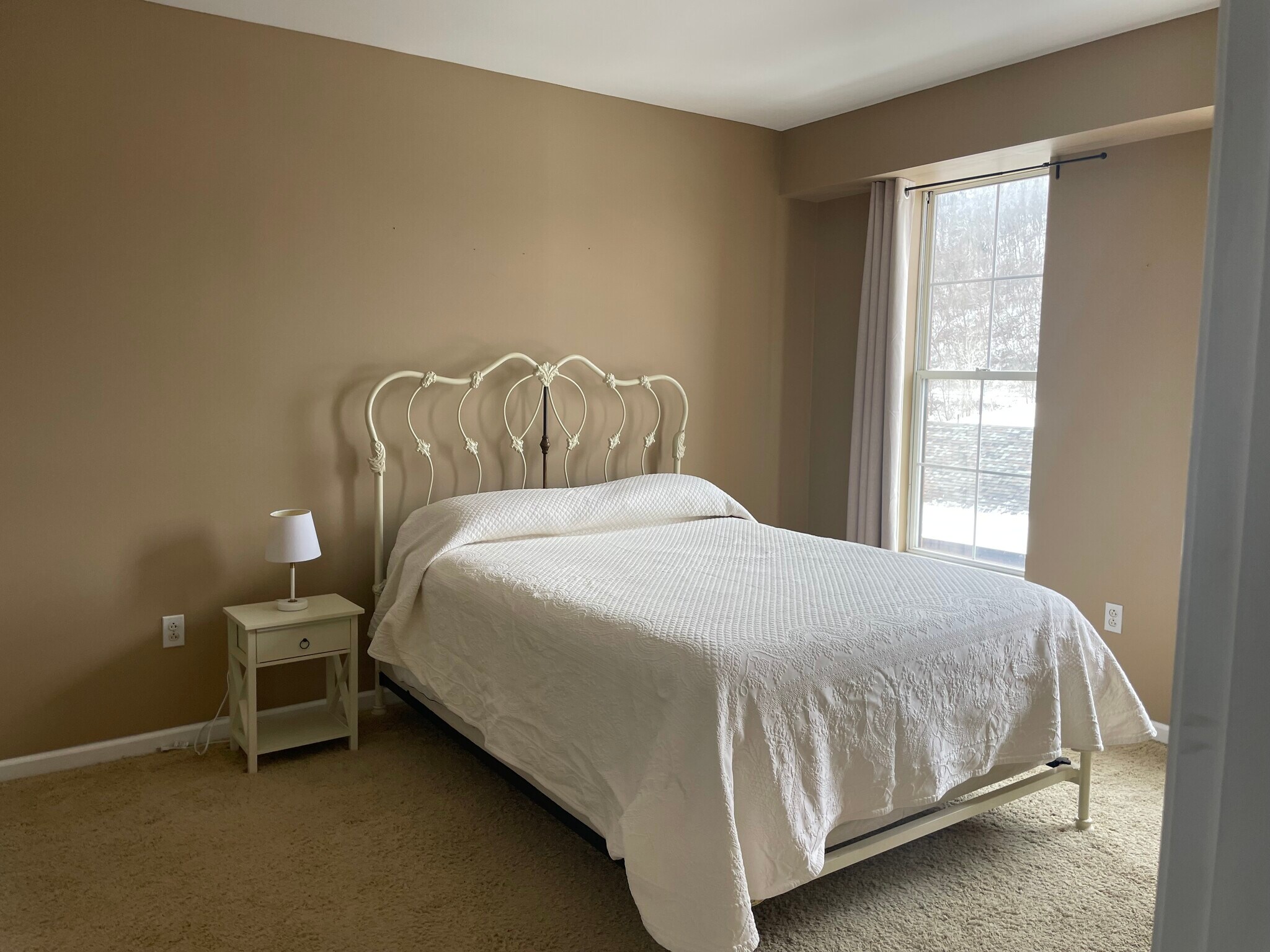 Building Photo - 1117 University Ave