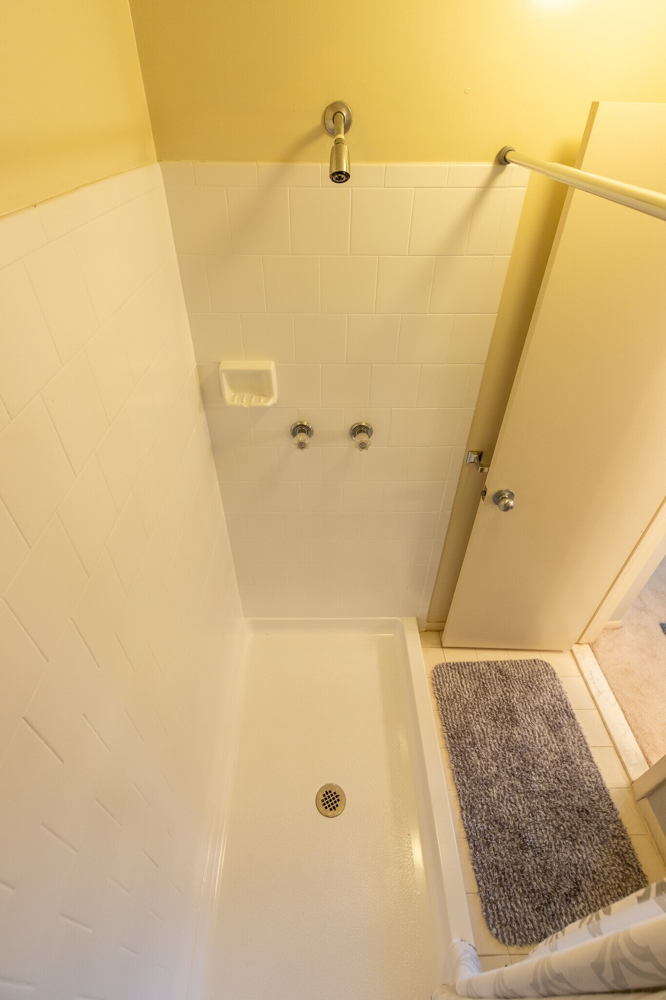 Building Photo - 6903 Jones View Dr