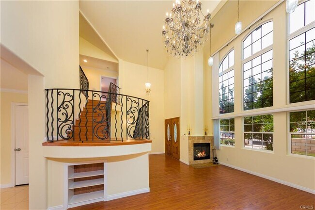 Building Photo - 6928 Gaviota Ave