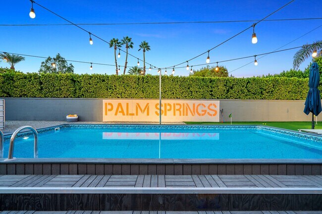 Building Photo - 2222 E Via Escuela