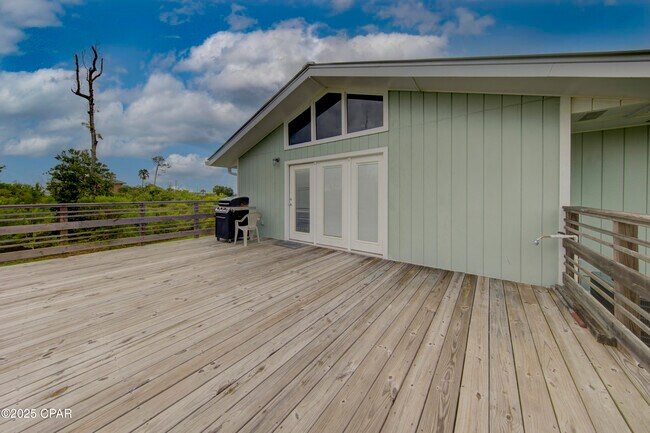 Building Photo - 404 Colorado Dr