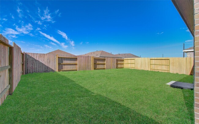 Building Photo - 9011 Cape Birdland Dr