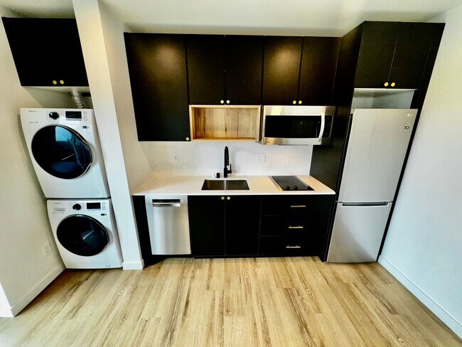 Interior Photo - Cypress Greenwood ~ The Heart of Phinney Ridge