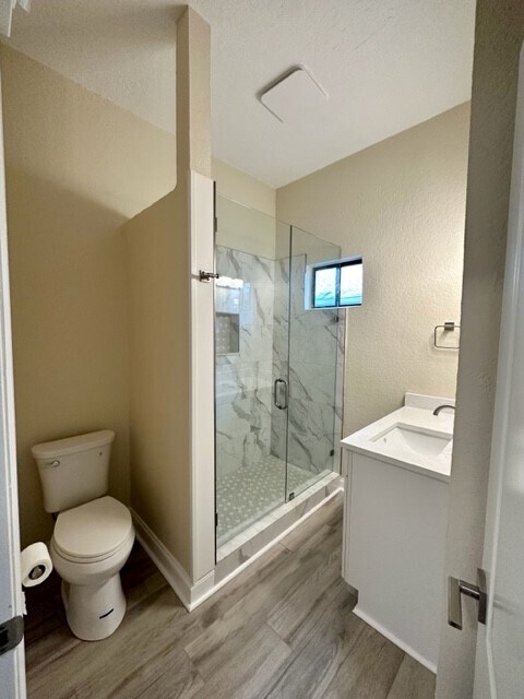 Bathroom - 106 E Hanna Ave