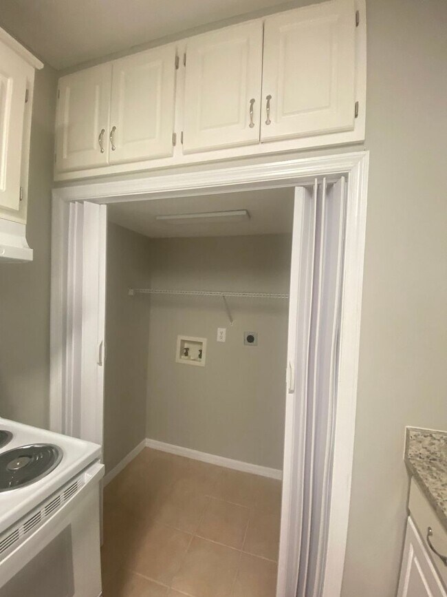 Building Photo - Cozy & Economical Unit in The Cove w/Waterfront Views of Massalina Bayou & Marina!
