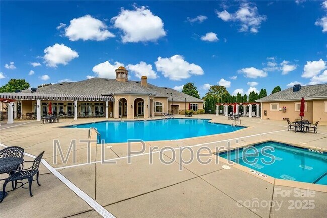 Building Photo - 849 Platinum Dr