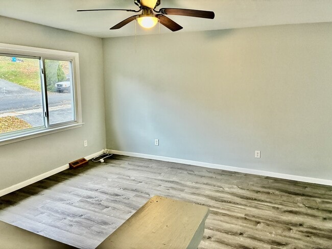 Building Photo - 112 Peabody St