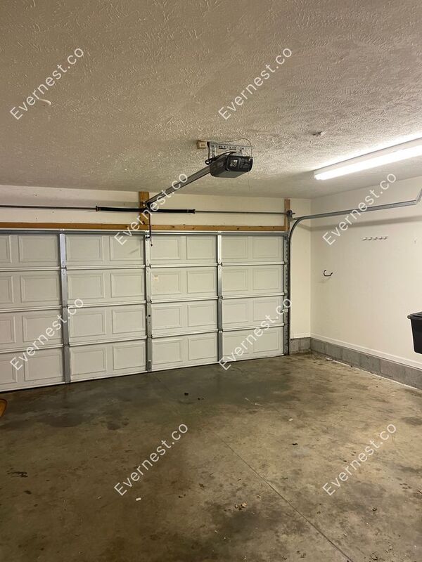 Building Photo - 3133 Sherborne Ct