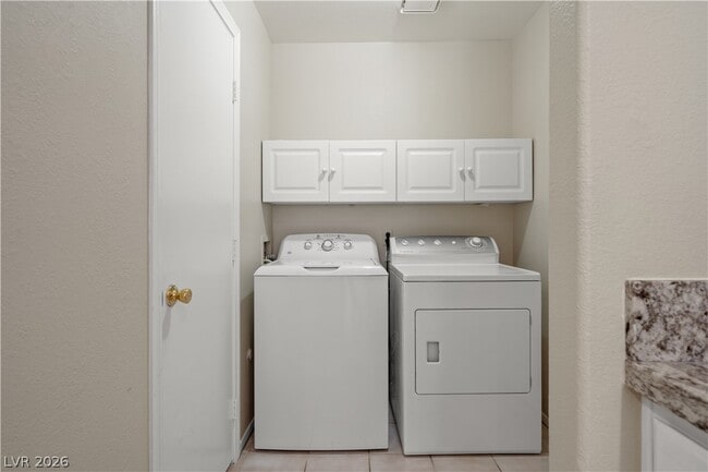 Building Photo - 8216 Diamond Star Ct