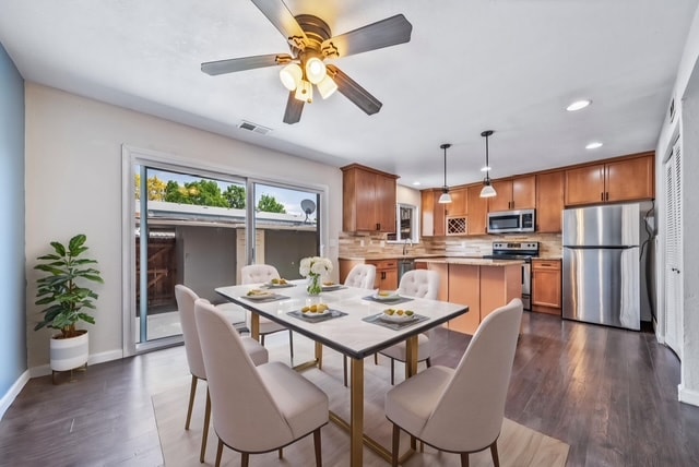 Building Photo - 3806 S Yosemite St