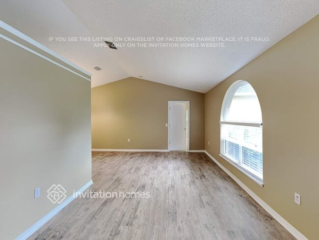 Building Photo - 543 Bent Oak Loop