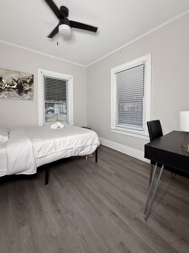 Building Photo - Calvert Duplex (The Shirley)