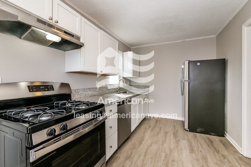 Building Photo - 7901 Brooklyn Ave