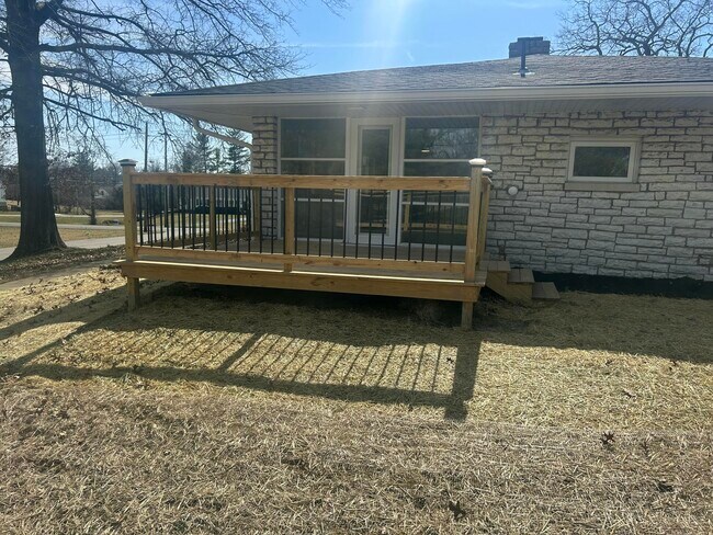 Building Photo - 104 Colby Hls Dr