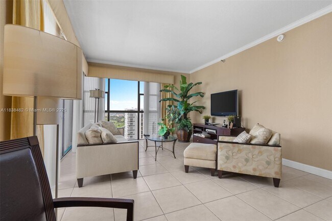 Building Photo - 20505 E Country Club Dr