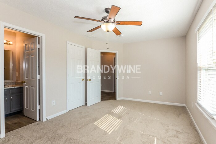 Building Photo - 118 Broadmoor Bend