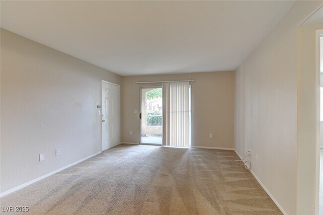 Building Photo - 7885 W Flamingo Rd