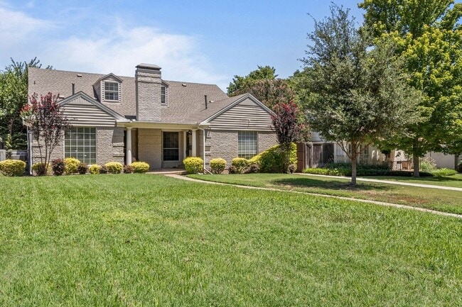 Building Photo - TCU-3518 Westcliff Rd